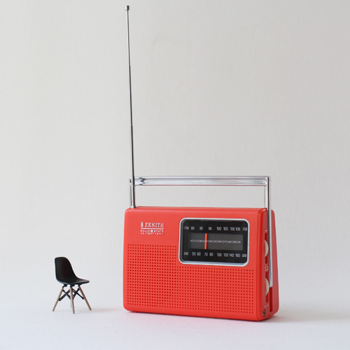 vintage ZENITH orange radio 까사 2월호에 실린 제품
