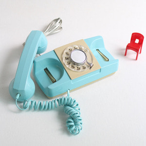 vintage mint blue princess phone 